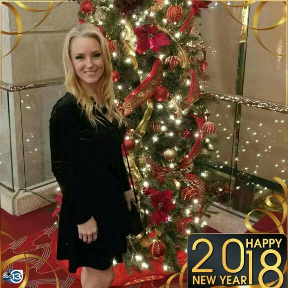 Meet your Posher, Jenn - Picture 1 of 1